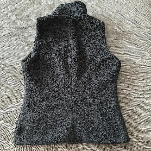 Patagonia Reversible Vest - Picture 7 of 10